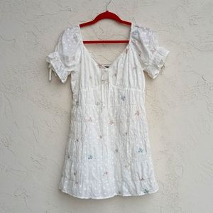 LULU'S Floral Pullover Tiered Eyelet Babydoll Top Size S